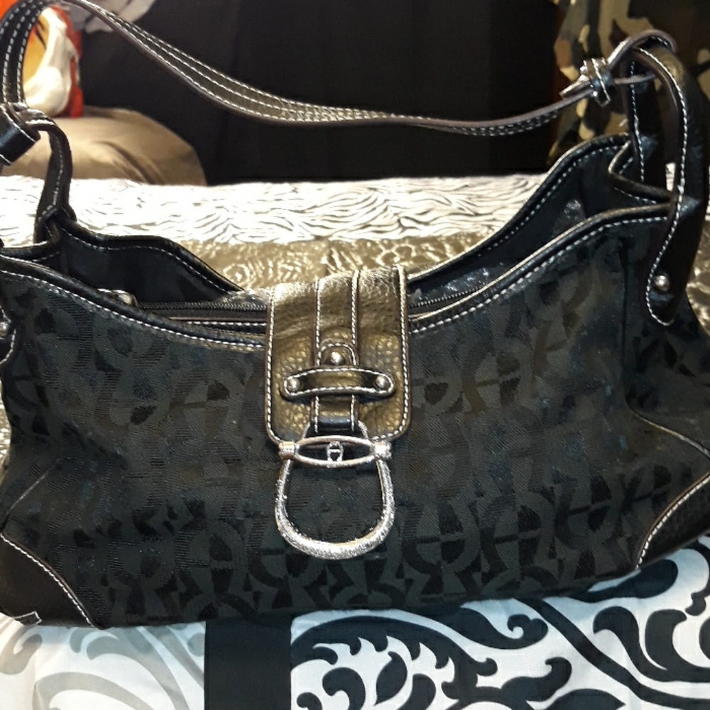 Etienne Aigner black shoulder bag